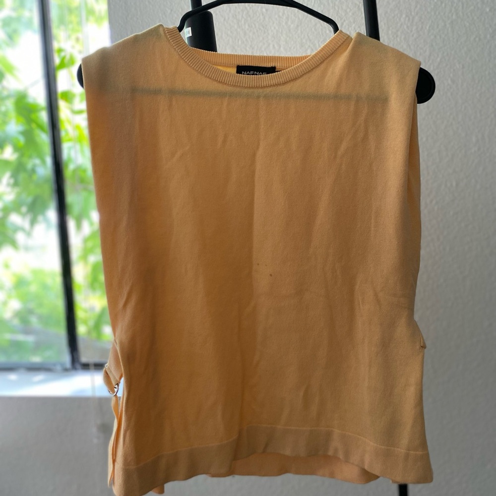 Yellow Vest